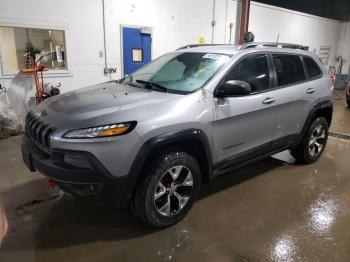  Salvage Jeep Cherokee