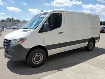  Salvage Mercedes-Benz Sprinter