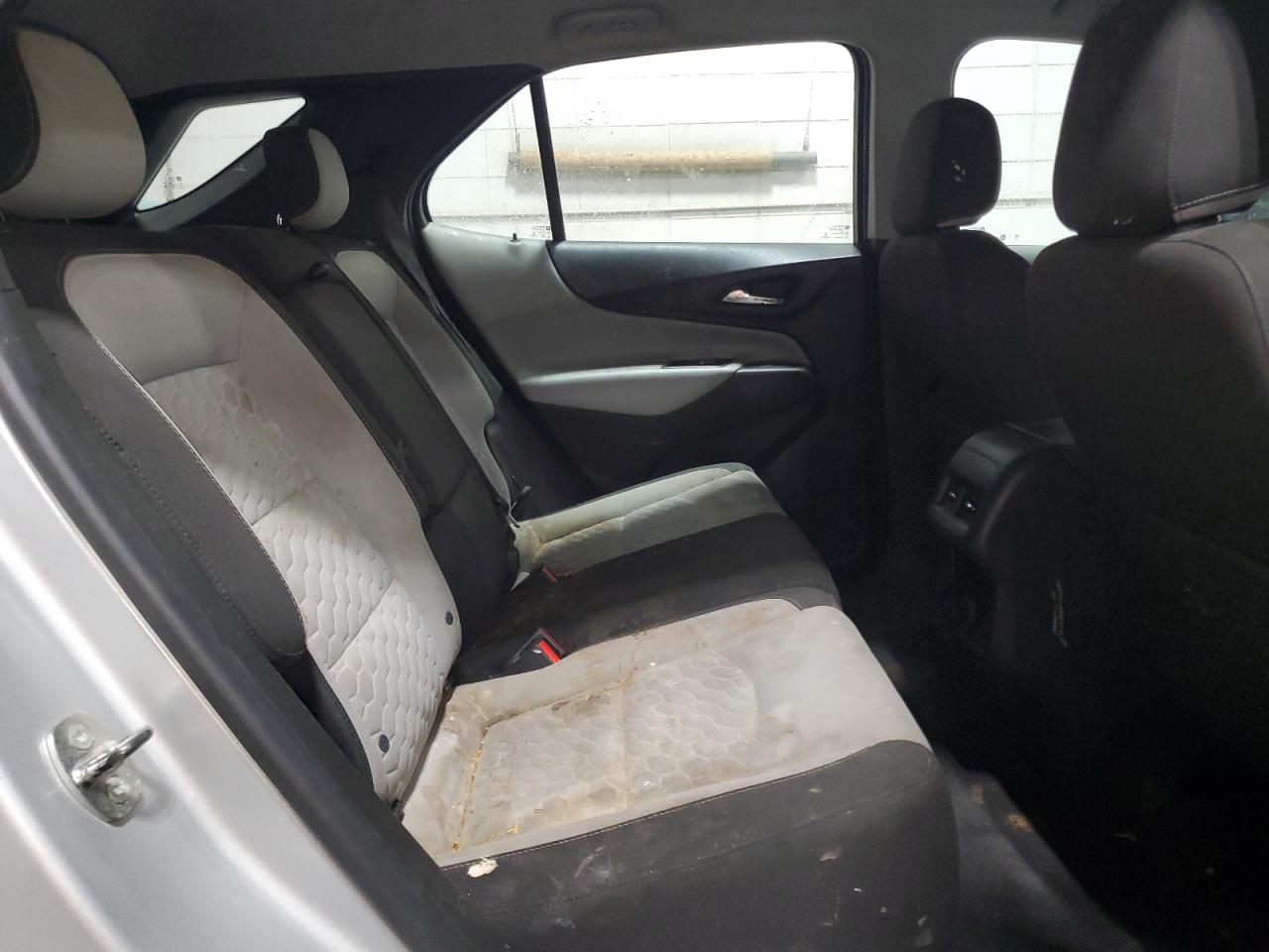 Chevrolet Equinox Ls Image 7