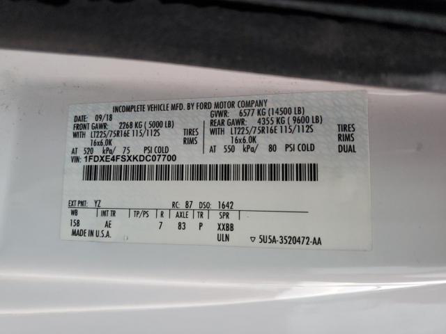 Ford Econoline E450 Super Duty Cutaway Van Image 12