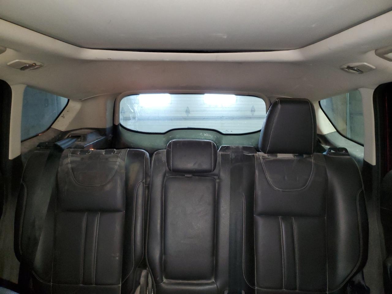 Ford Escape Titanium Image 12