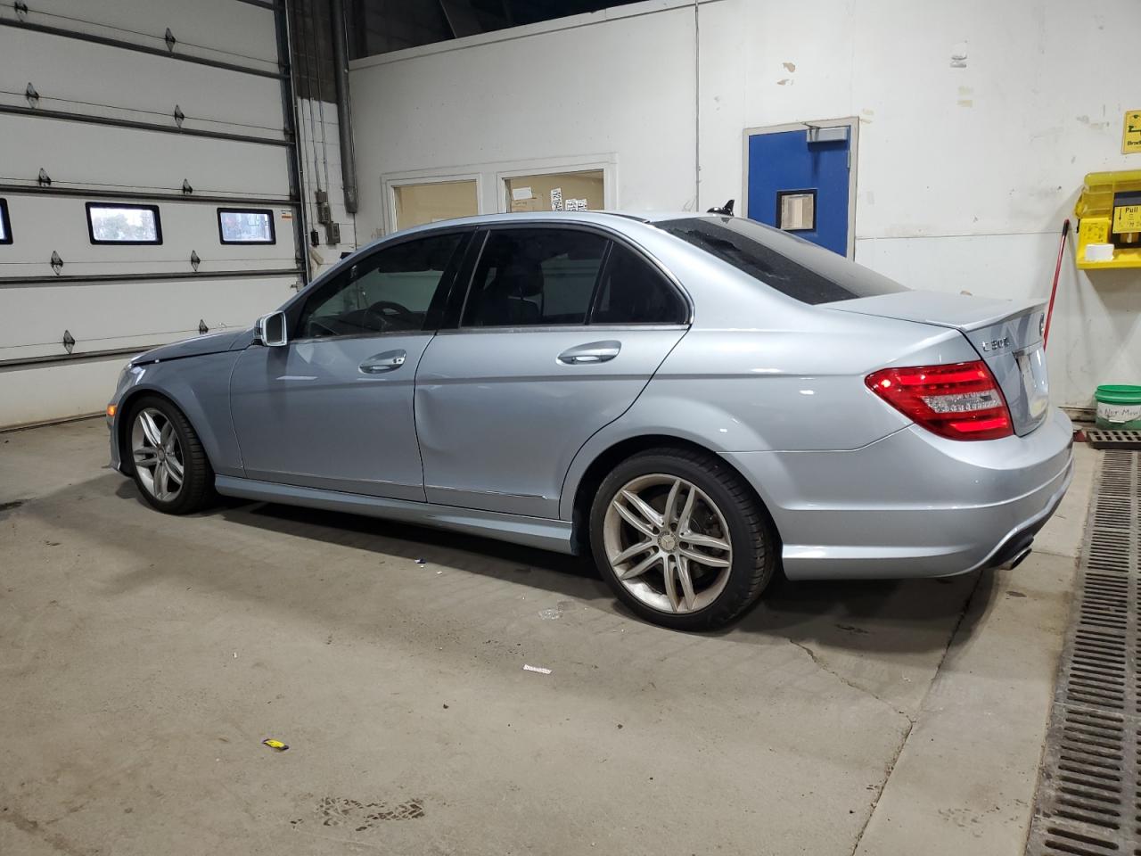 Mercedes-Benz C-Class 300 4matic Image 5