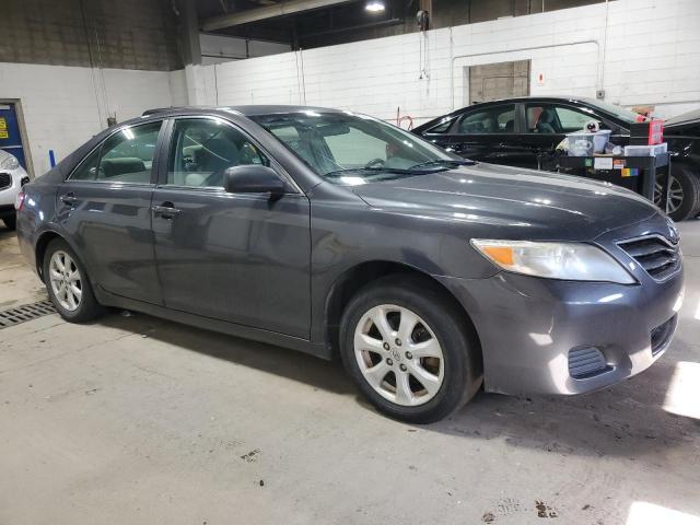 Toyota Camry Base Image 11