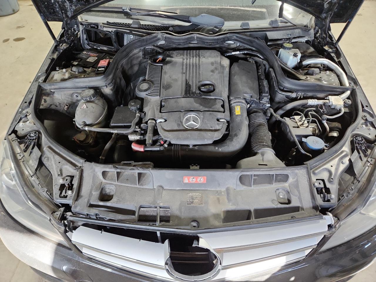 Mercedes-Benz C-Class 250 Image 10