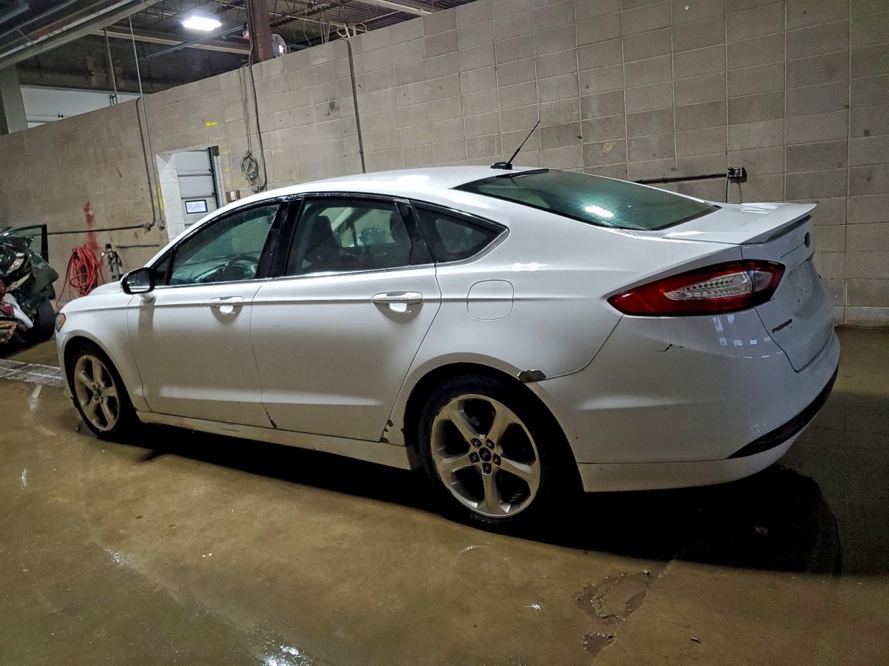 Ford Fusion Se Image 2
