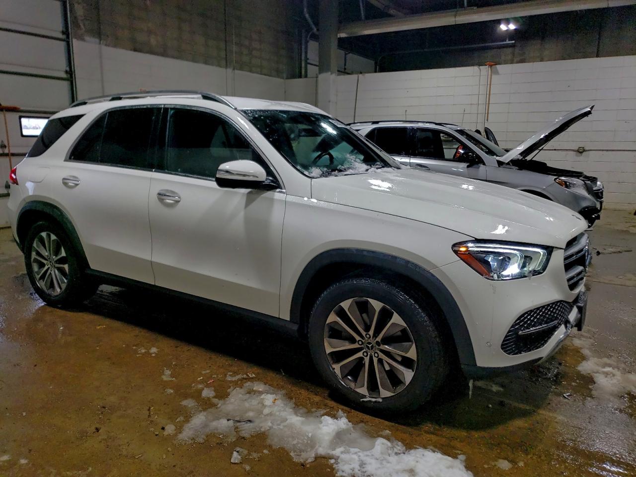 Mercedes-Benz GLE 350 4matic Image 9