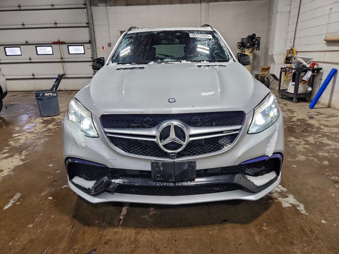 Mercedes-Benz GLE 63 Amg-s 4matic Image 7