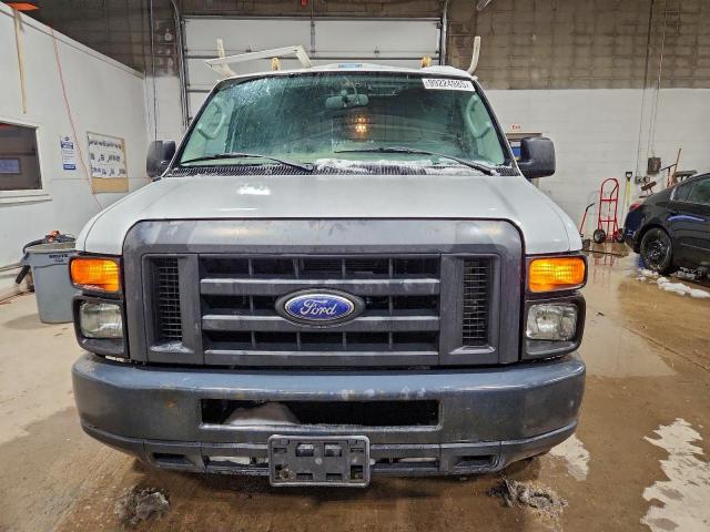 Ford E-150 E150 Van Image 12
