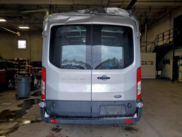 Ford Transit T-250 Image 9
