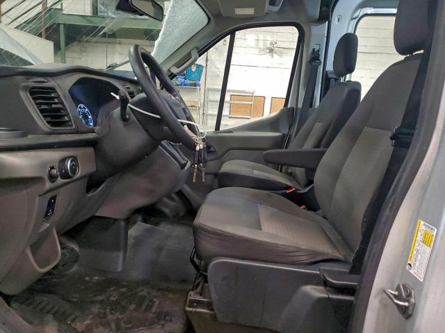 Ford Transit T-250 Image 7