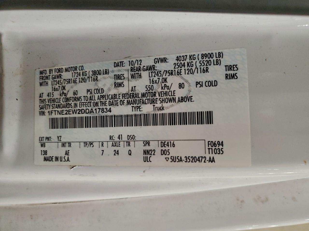 Ford Econoline E250 Van Image 11