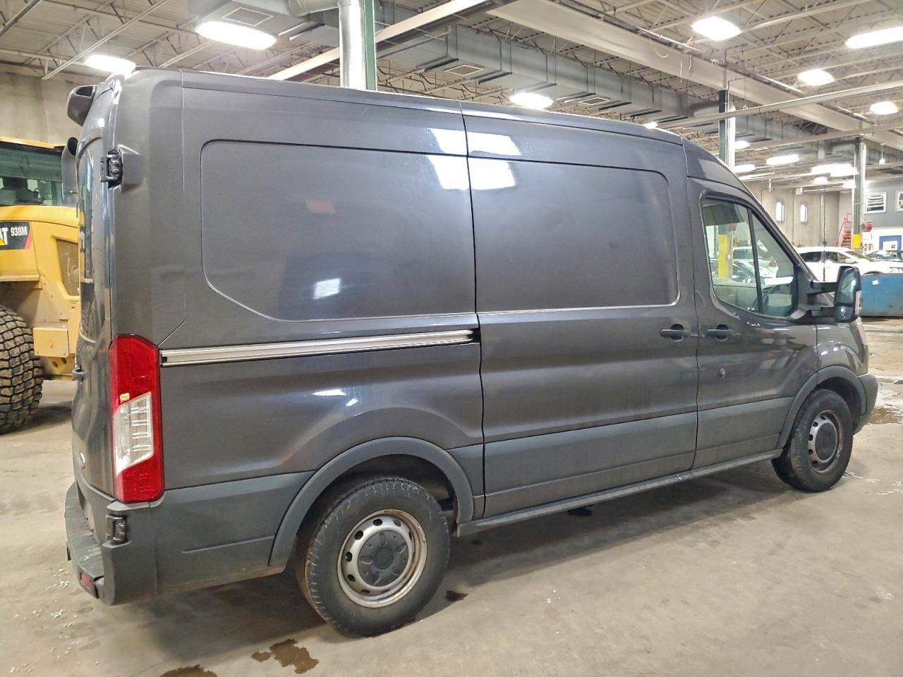 Ford Transit T-150 Image 2