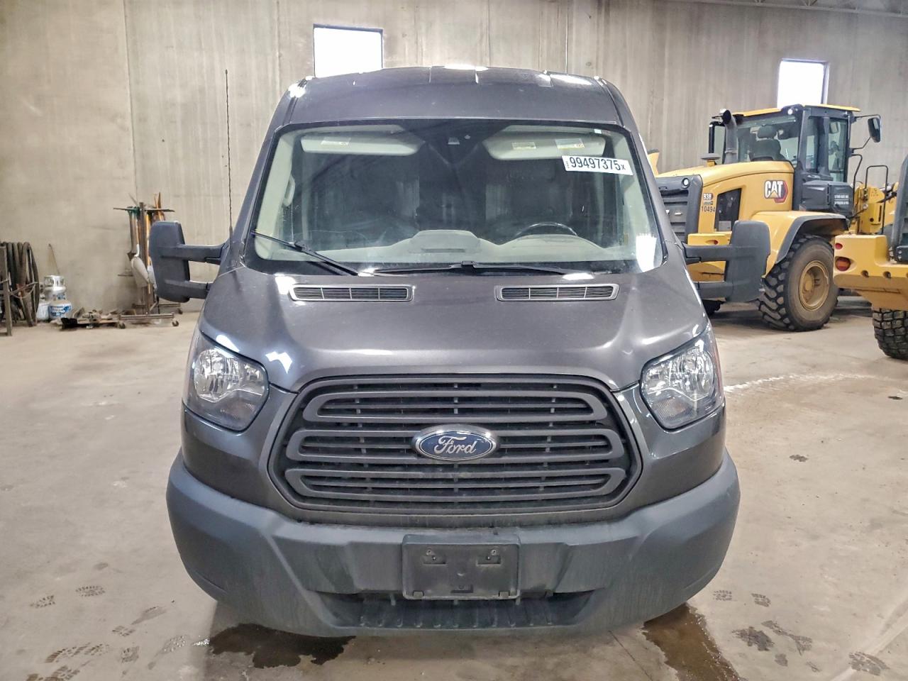 Ford Transit T-150 Image 6