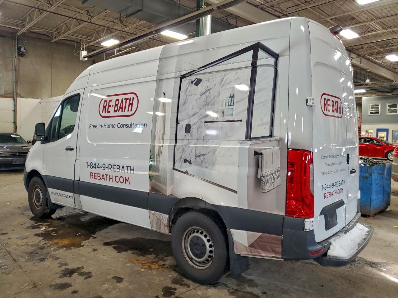 Mercedes-Benz Sprinter 2500 Image 2