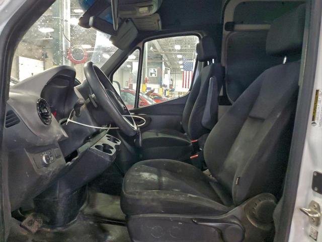 Mercedes-Benz Sprinter 2500 Image 4
