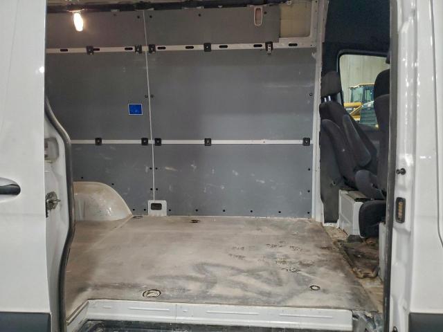 Mercedes-Benz Sprinter 2500 Image 6