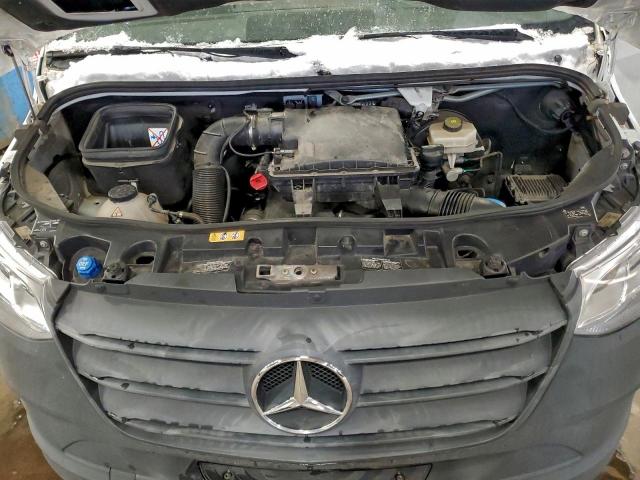 Mercedes-Benz Sprinter 2500 Image 9