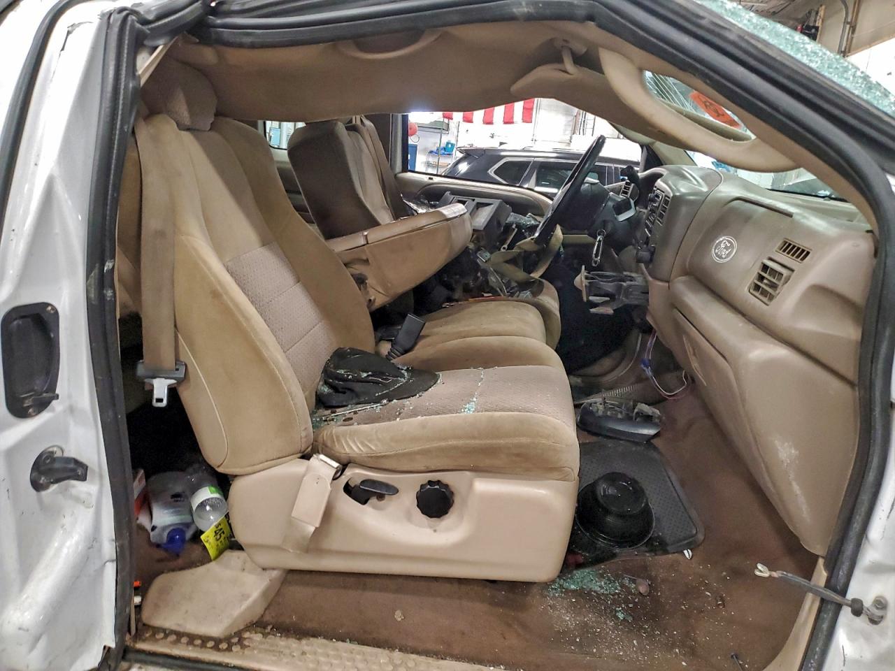 Ford F-250 Super Duty Image 11