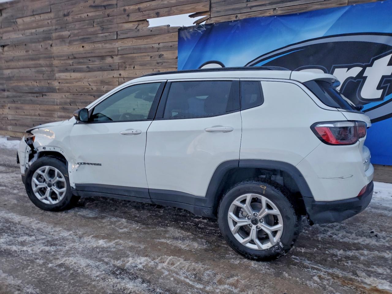 Jeep Compass Latitude Image 2