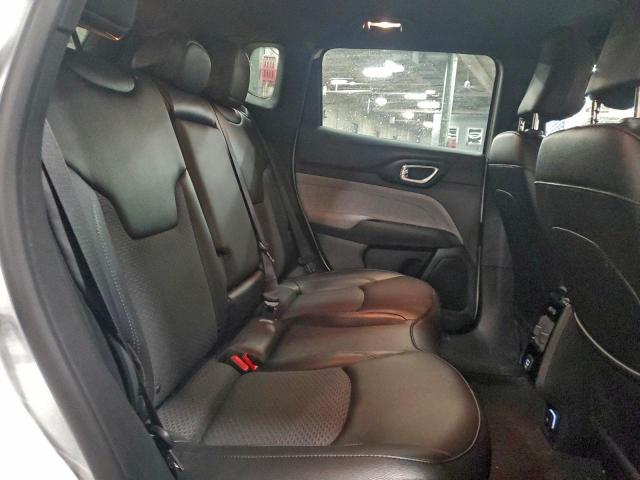 Jeep Compass Latitude Image 5