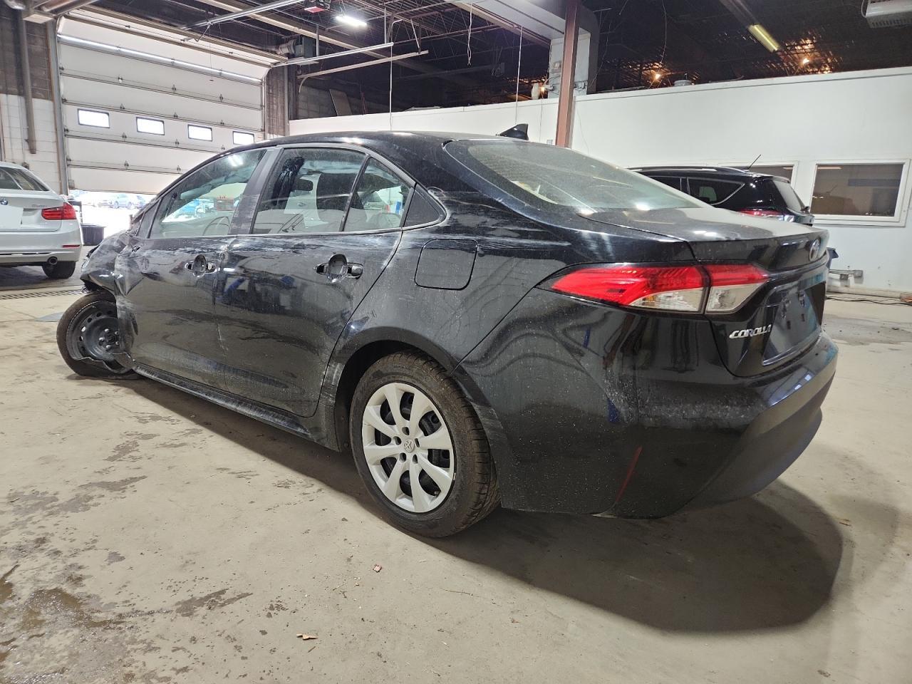 Toyota Corolla Le Image 5