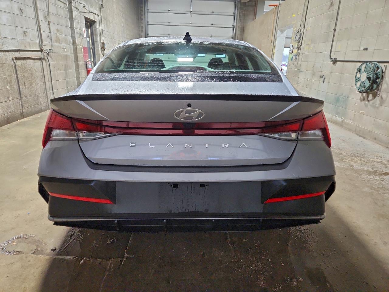 Hyundai ELANTRA Sel Sport Image 4