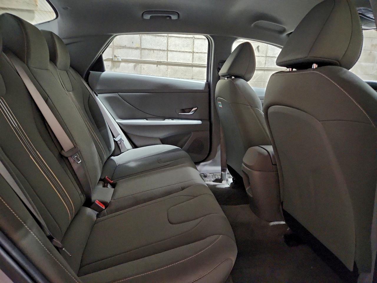 Hyundai ELANTRA Sel Sport Image 8