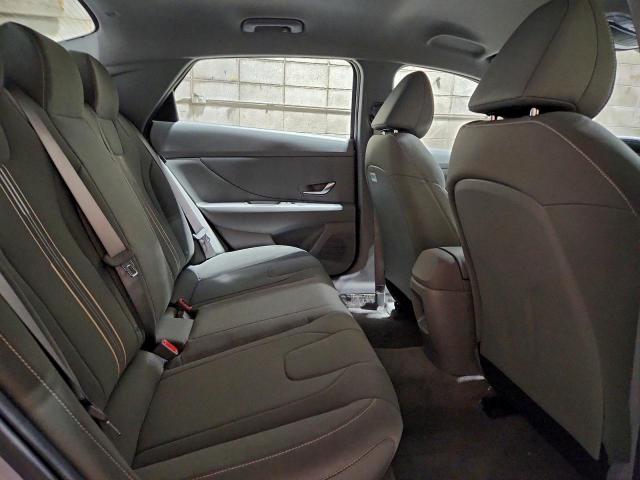 Hyundai ELANTRA Sel Sport Image 8