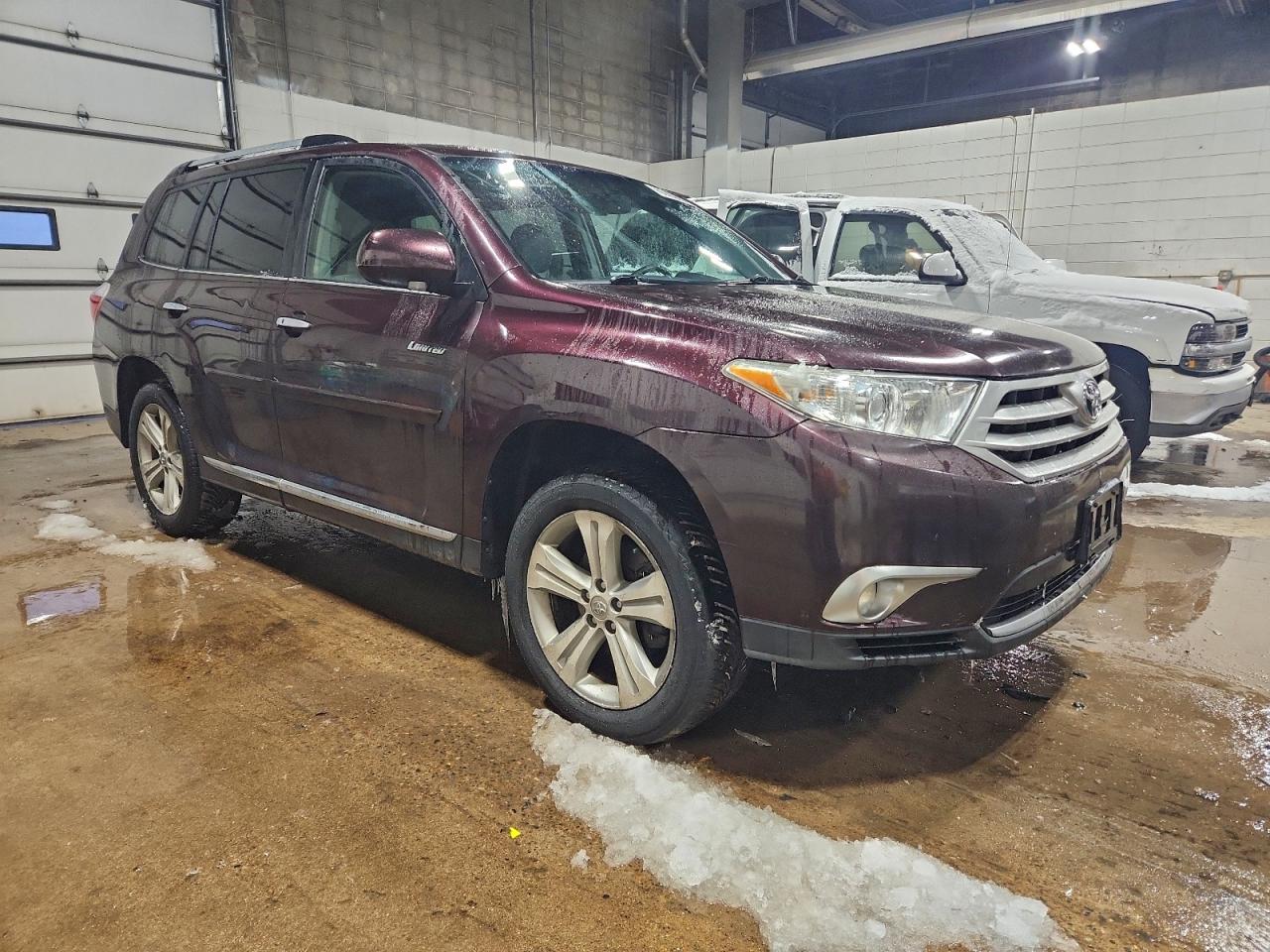 Toyota Highlander Limited Image 8