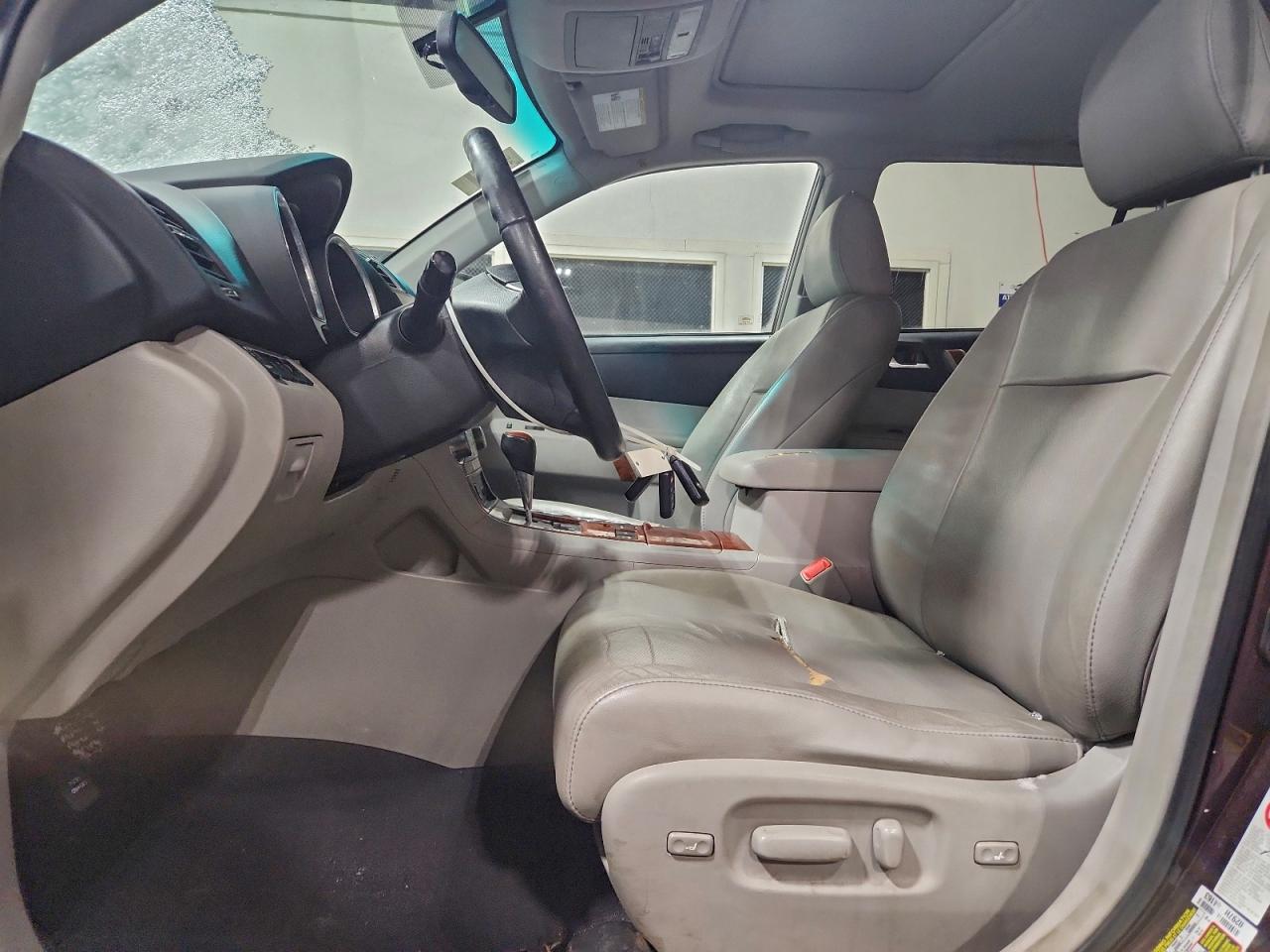 Toyota Highlander Limited Image 4