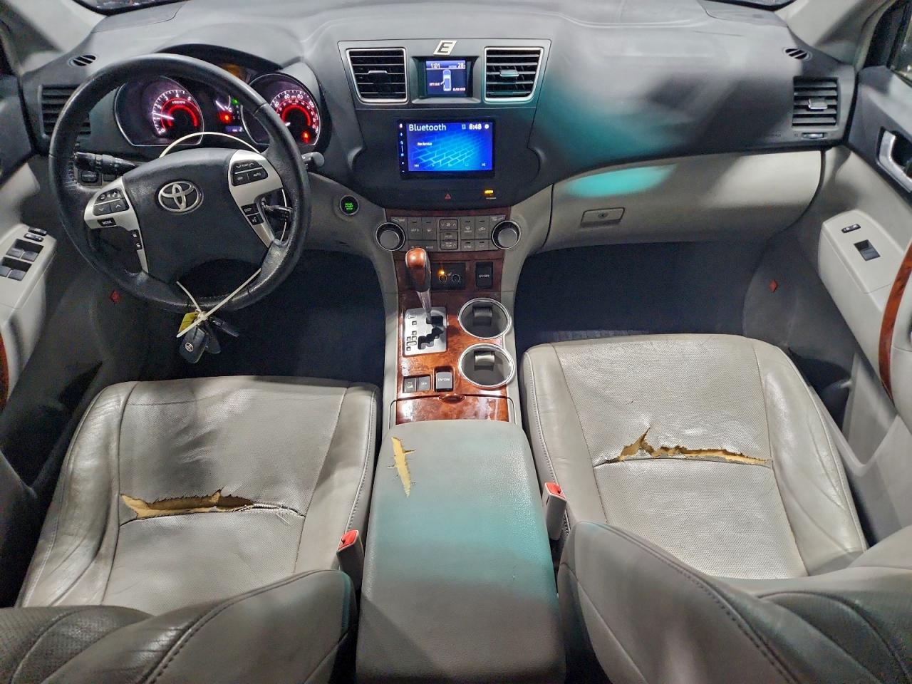 Toyota Highlander Limited Image 7