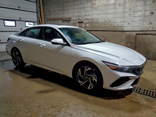 Hyundai ELANTRA Limited Image 5