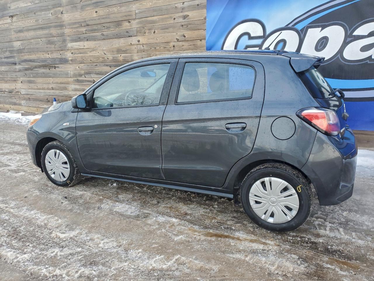 Mitsubishi Mirage Es Image 13