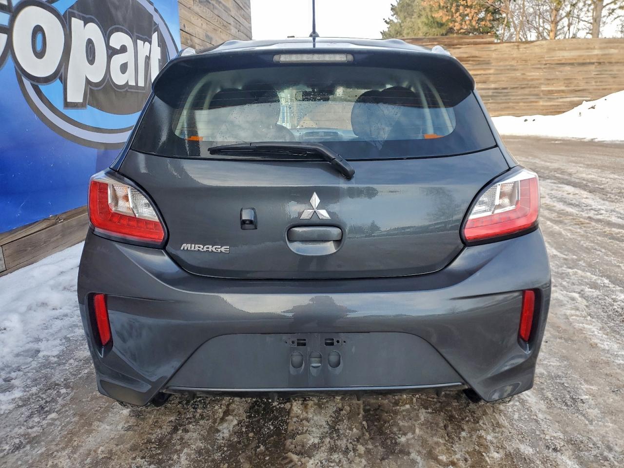 Mitsubishi Mirage Es Image 6