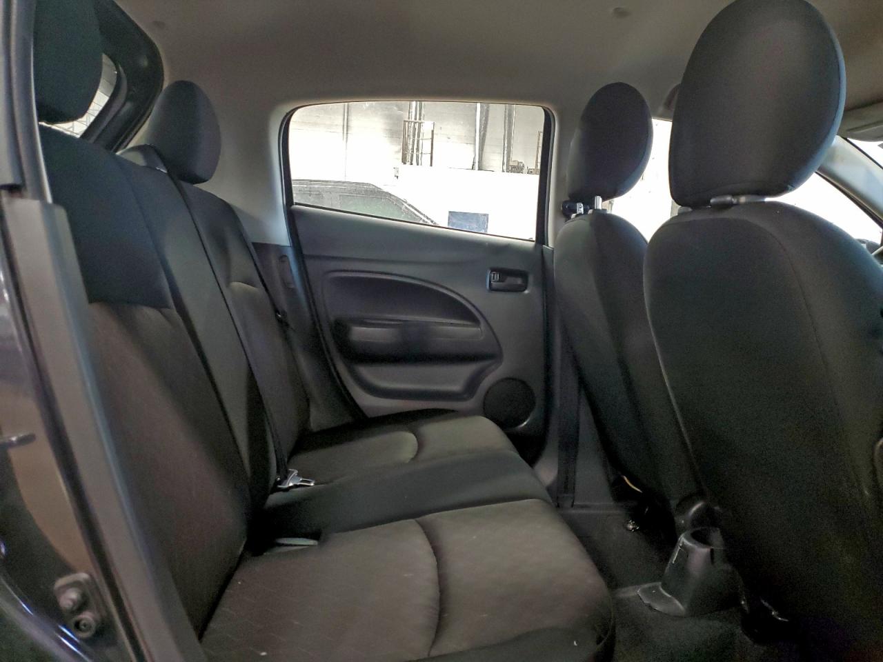 Mitsubishi Mirage Es Image 10