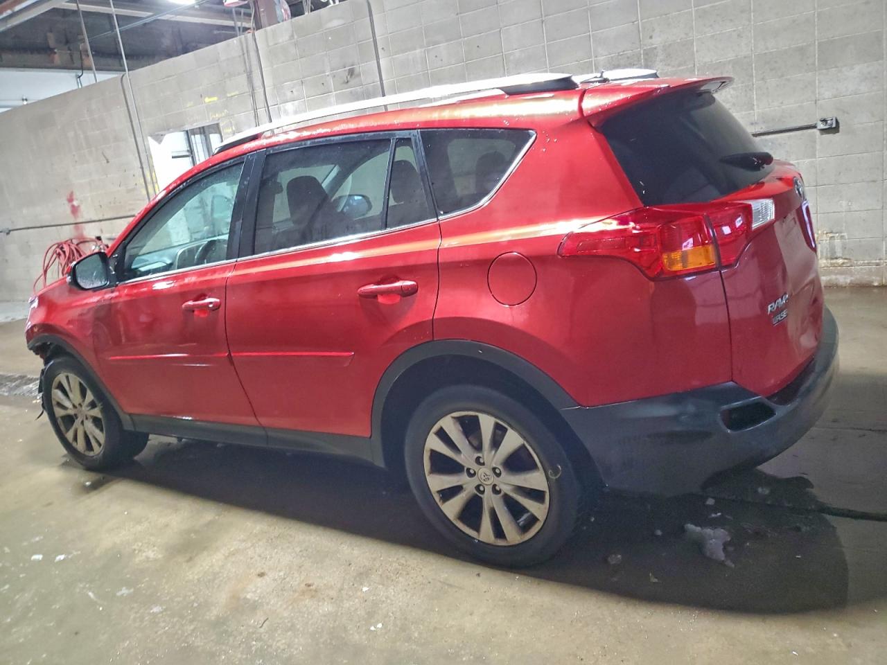 Toyota RAV4 Limited Image 8