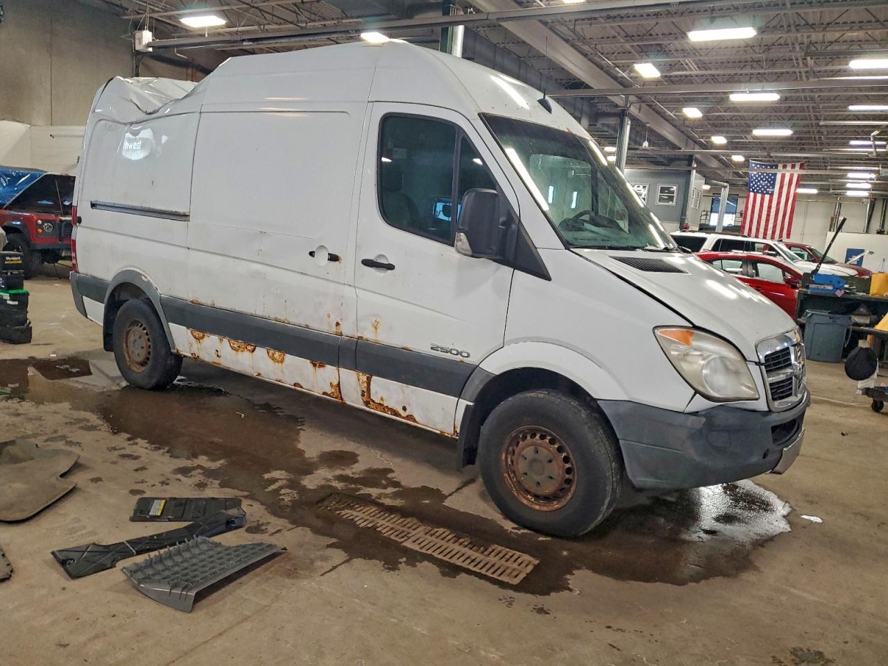 Dodge Sprinter 2500 Image 7