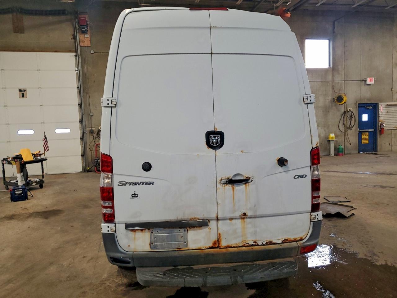 Dodge Sprinter 2500 Image 10