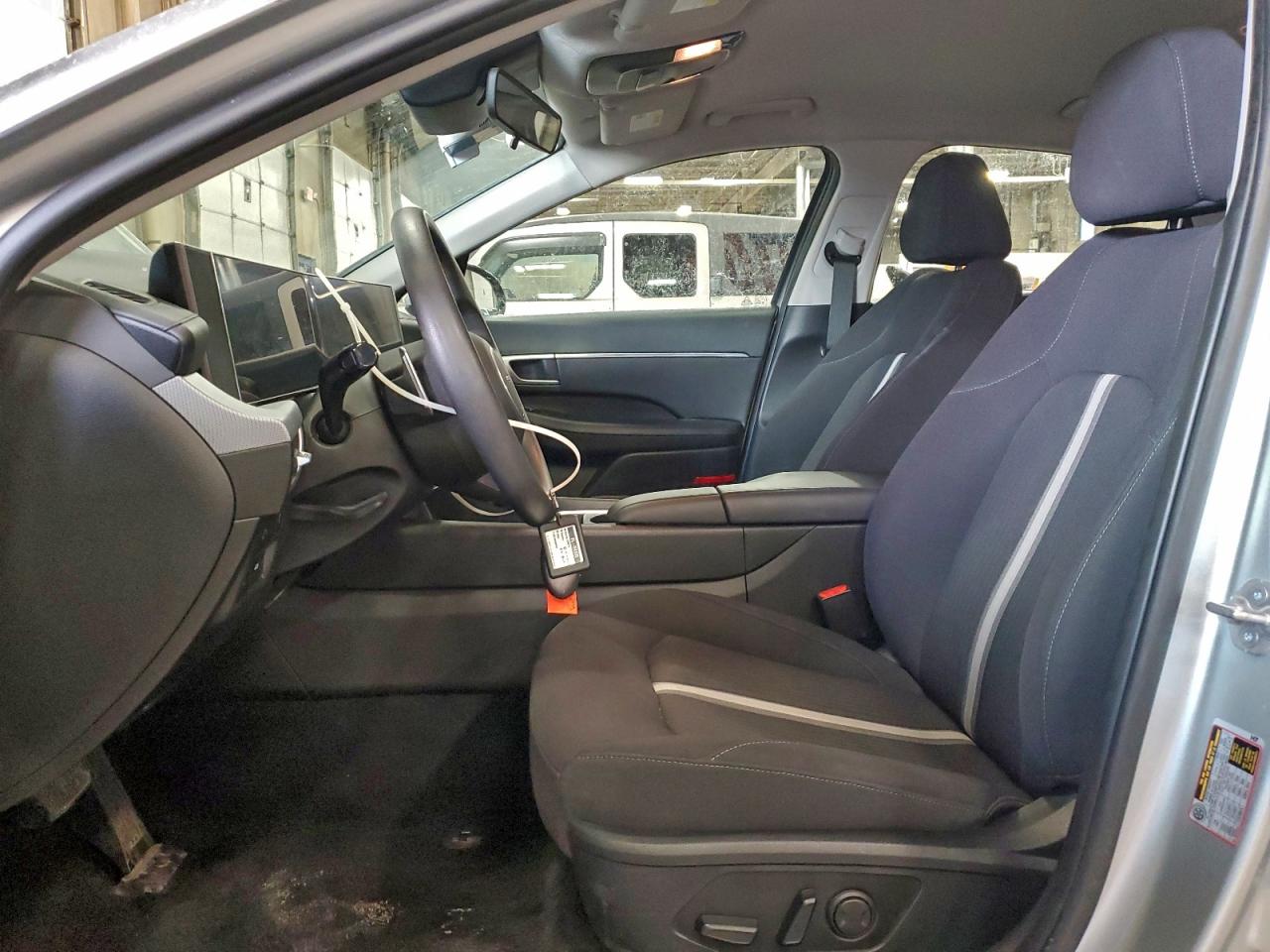 Hyundai SONATA Sel Image 4