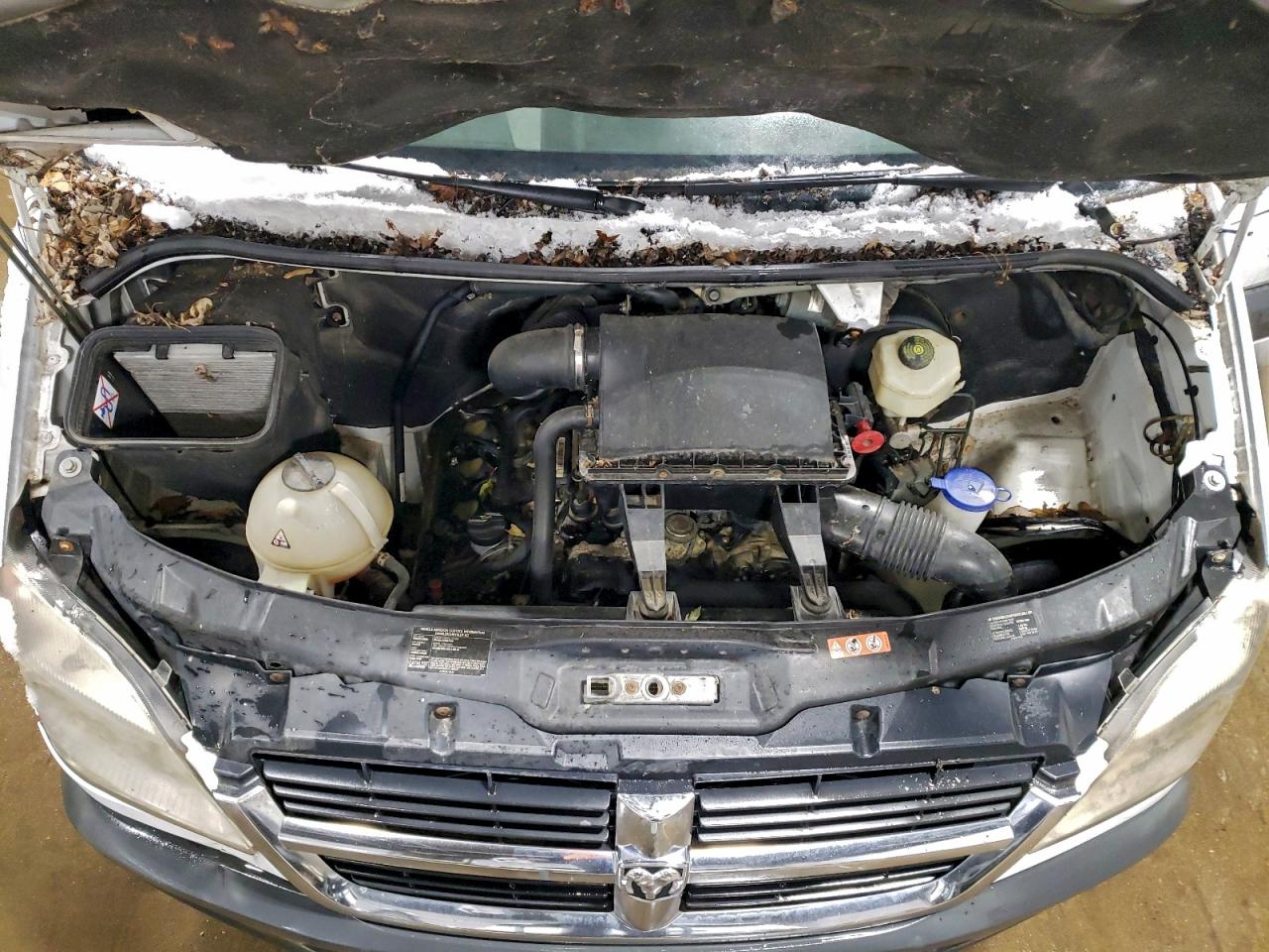 Dodge Sprinter 2500 Image 13