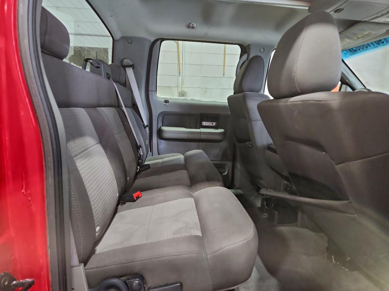 Ford F-150 Supercrew Image 11