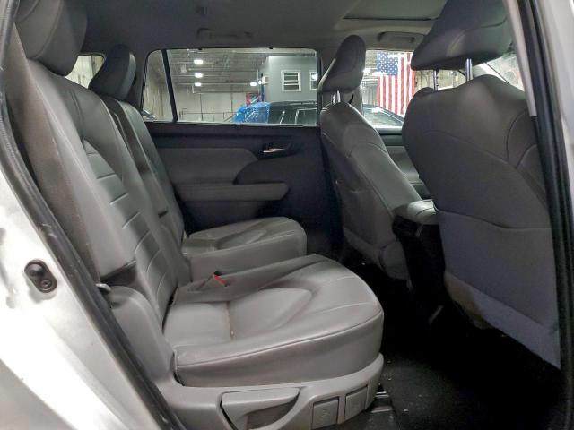 Toyota Highlander Xle Image 2